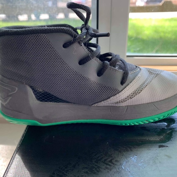 Under armour sc shoes - Picture 3 of 4